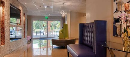 Days Inn/Bonita Springs North Naples Lobby