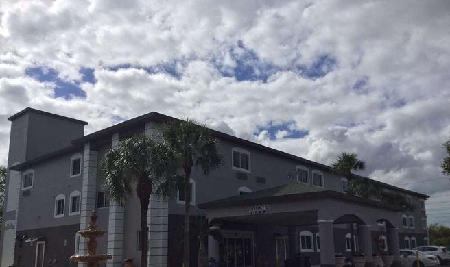 Days Inn/Bonita Springs North Naples Exterior