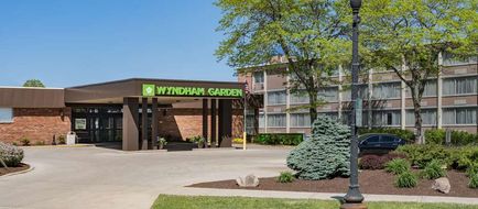 Wyndham Garden Kenosha Harbors Exterior