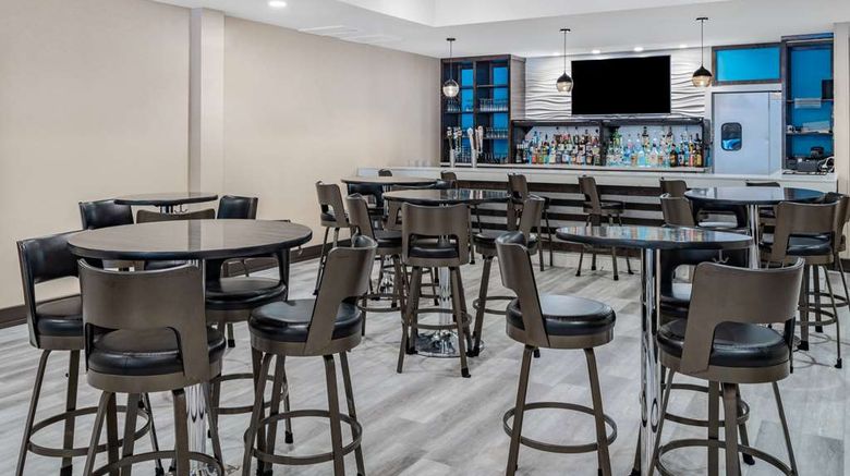<b>Wyndham Garden Kenosha Harbors Restaurant</b>. Images powered by <a href="https://iceportal.shijigroup.com/" title="IcePortal" target="_blank">IcePortal</a>.