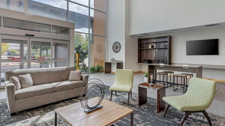<b>Best Western Plus Peppertree Nampa Civic Lobby</b>. Images powered by <a href="https://iceportal.shijigroup.com/" title="IcePortal" target="_blank">IcePortal</a>.