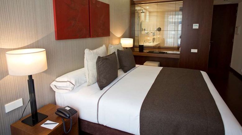 <b>Hotel Carris Porto Ribeira Room</b>. Images powered by <a href="https://iceportal.shijigroup.com/" title="IcePortal" target="_blank">IcePortal</a>.