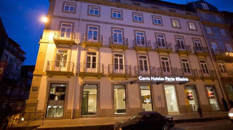 <b>Hotel Carris Porto Ribeira Exterior</b>. Images powered by <a href="https://iceportal.shijigroup.com/" title="IcePortal" target="_blank">IcePortal</a>.