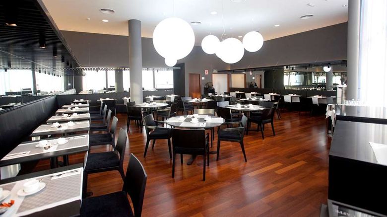 <b>Carris Marineda Restaurant</b>. Images powered by <a href="https://iceportal.shijigroup.com/" title="IcePortal" target="_blank">IcePortal</a>.