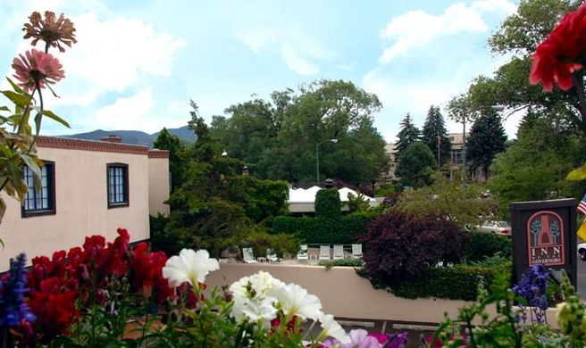 Inn Of The Governors Exterior