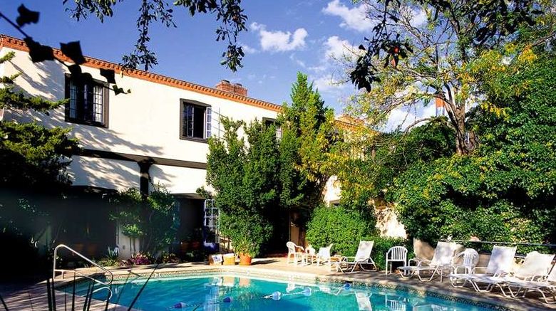 <b>Inn Of The Governors Pool</b>. Images powered by <a href="https://iceportal.shijigroup.com/" title="IcePortal" target="_blank">IcePortal</a>.