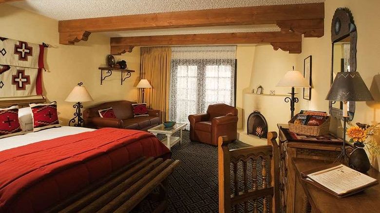 <b>Inn Of The Governors Room</b>. Images powered by <a href="https://iceportal.shijigroup.com/" title="IcePortal" target="_blank">IcePortal</a>.