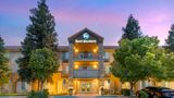 Best Western Visalia Hotel Exterior