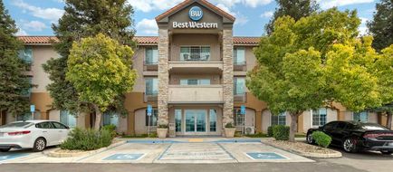 Best Western Visalia Hotel Exterior