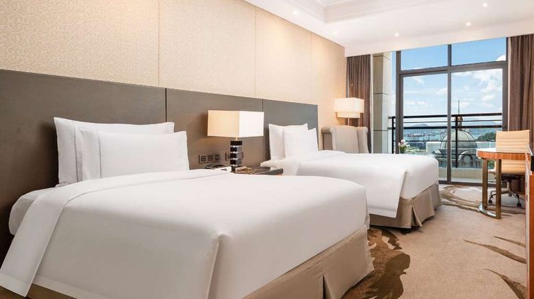 <b>Wyndham Grand Xiamen Haicang Room</b>. Images powered by <a href="https://iceportal.shijigroup.com/" title="IcePortal" target="_blank">IcePortal</a>.