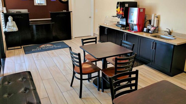 Americas Best Value Inn Antioch Lobby