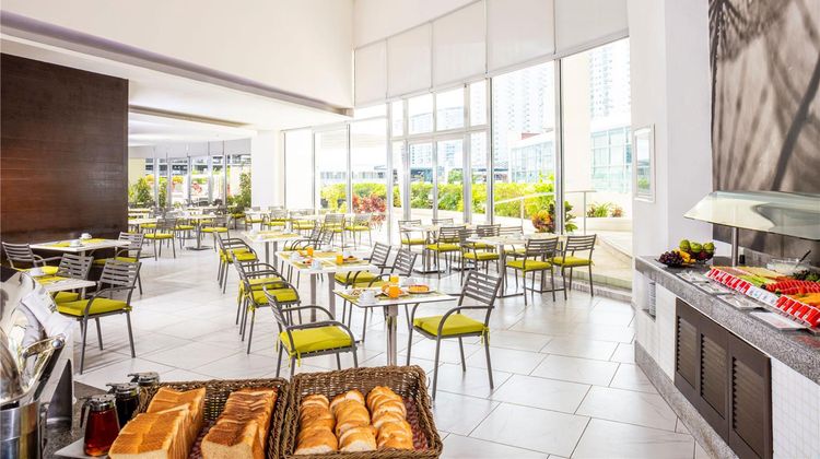 Krystal Urban Cancun - Malecon Restaurant