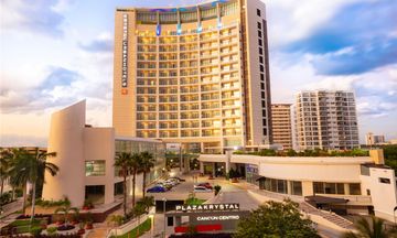 Krystal Urban Cancun - Malecon