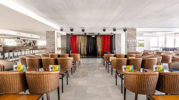 Catalonia Oro Negro Lobby