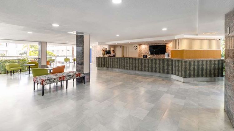 Catalonia Oro Negro Lobby