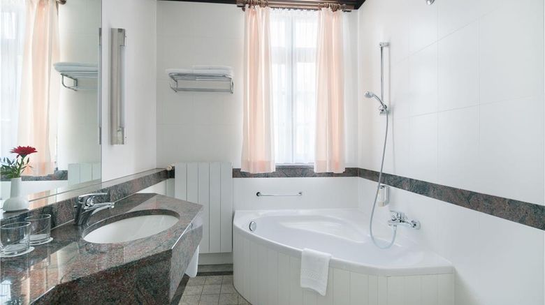 <b>Best Western Hotel Polisina Room</b>. Images powered by <a href="https://iceportal.shijigroup.com/" title="IcePortal" target="_blank">IcePortal</a>.