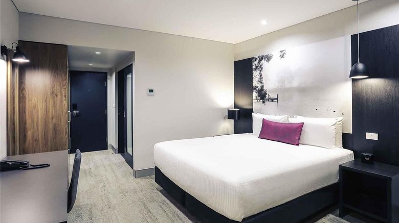 <b>Mercure Tamworth Room</b>. Images powered by <a href="https://iceportal.shijigroup.com/" title="IcePortal" target="_blank">IcePortal</a>.