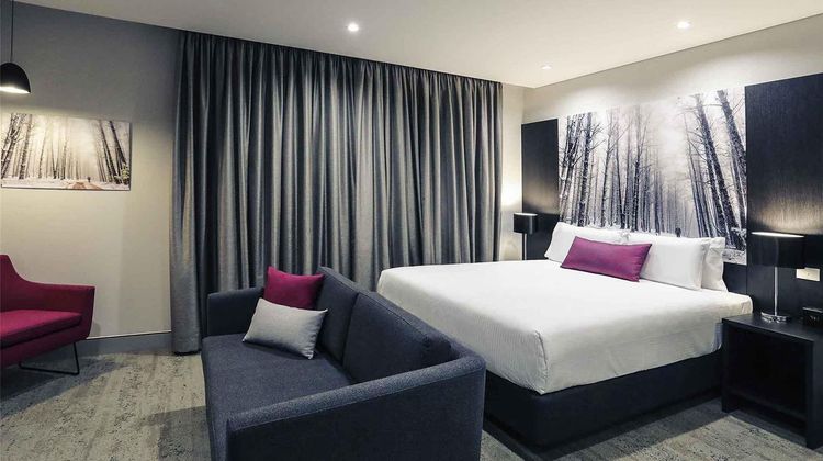 Mercure Tamworth Room