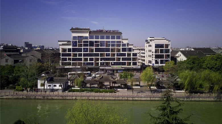 <b>Mercure Yangzhou Dongguan Exterior</b>. Images powered by <a href="https://iceportal.shijigroup.com/" title="IcePortal" target="_blank">IcePortal</a>.
