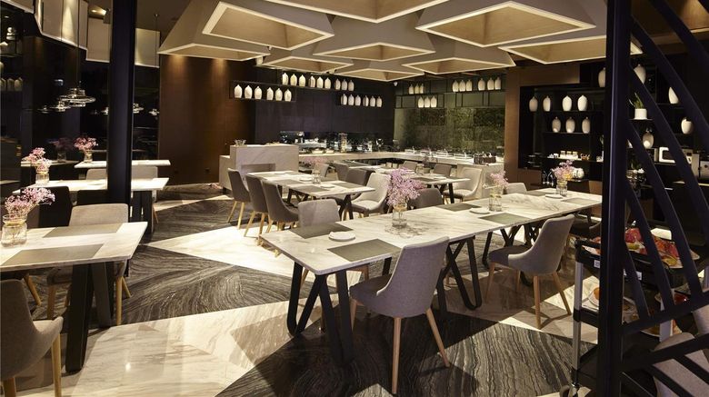 <b>Mercure Yangzhou Dongguan Restaurant</b>. Images powered by <a href="https://iceportal.shijigroup.com/" title="IcePortal" target="_blank">IcePortal</a>.