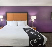 Baymont Inn & Suites Greenville Room