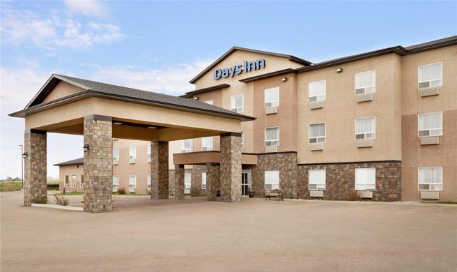 Days Inn Innisfail Exterior