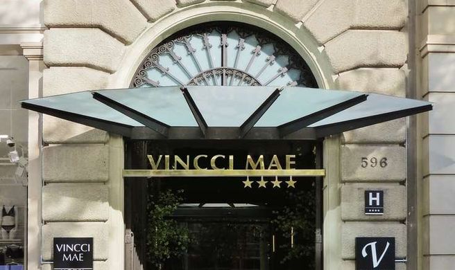Vincci Mae Hotel Exterior