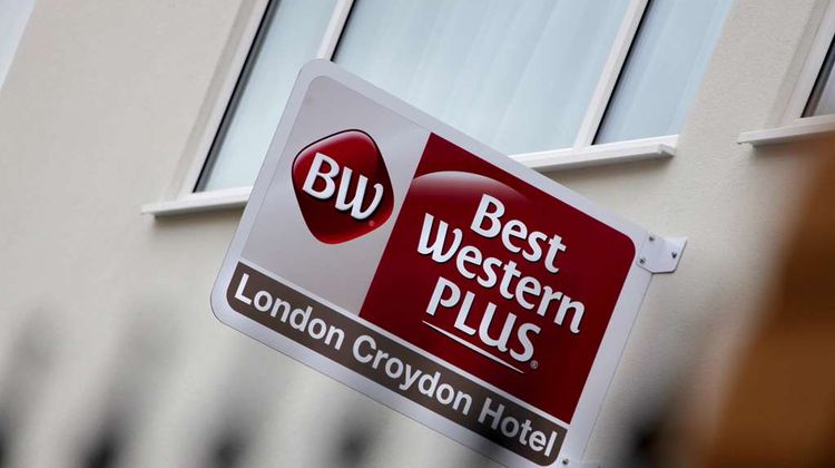 Best Western Plus Croydon Aparthotel Exterior