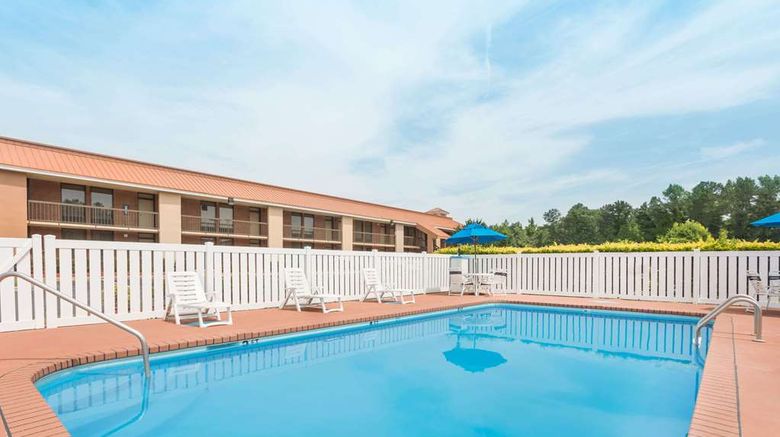 <b>Baymont by Wyndham Rocky Mount I-95 Pool</b>. Images powered by <a href="https://iceportal.shijigroup.com/" title="IcePortal" target="_blank">IcePortal</a>.
