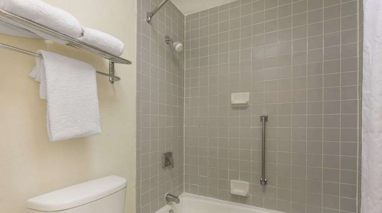 Baymont by Wyndham Rocky Mount I-95 Room