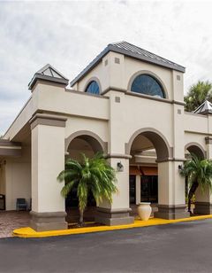 Days Inn & Suites Orlando Airport