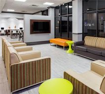 Days Inn & Suites Orlando Airport Lobby
