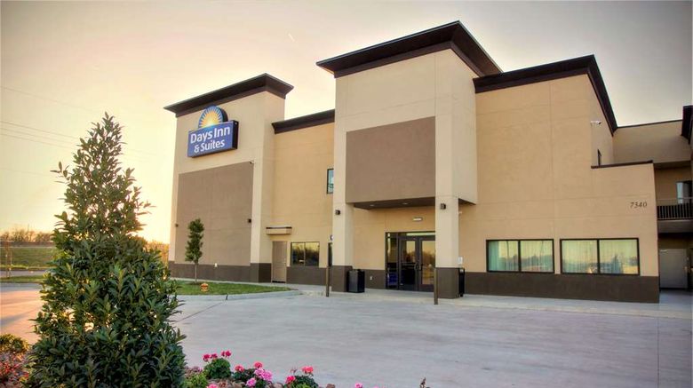 <b>Days Inn & Suites Port Arthur Exterior</b>. Images powered by <a href="https://iceportal.shijigroup.com/" title="IcePortal" target="_blank">IcePortal</a>.