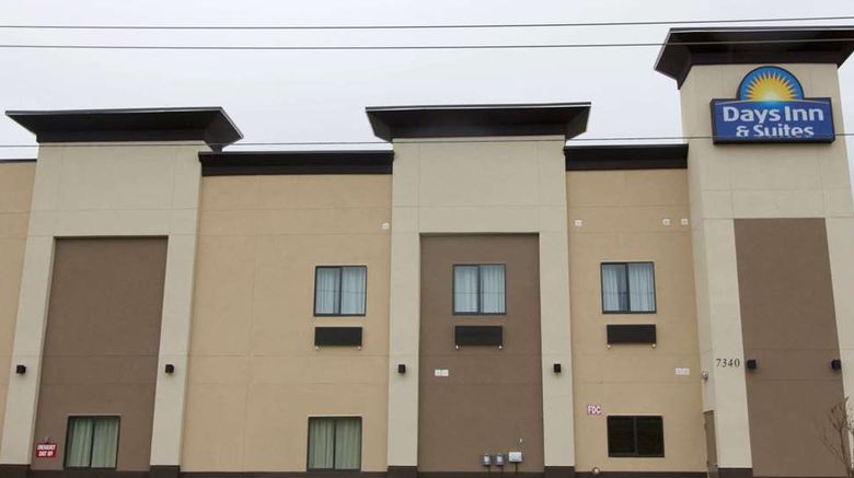 <b>Days Inn & Suites Port Arthur Exterior</b>. Images powered by <a href="https://iceportal.shijigroup.com/" title="IcePortal" target="_blank">IcePortal</a>.