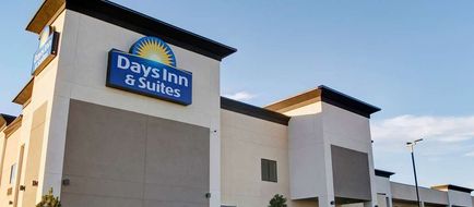 Days Inn & Suites Port Arthur Exterior