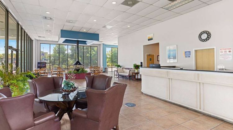 Days Inn St George Lobby
