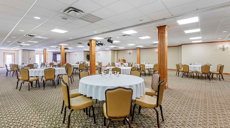 <b>Best Western Plus Dutch Haus Inn & Suite Ballroom</b>. Images powered by <a href="https://iceportal.shijigroup.com/" title="IcePortal" target="_blank">IcePortal</a>.