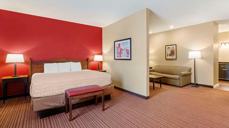 <b>Best Western Plus Dutch Haus Inn & Suite Suite</b>. Images powered by <a href="https://iceportal.shijigroup.com/" title="IcePortal" target="_blank">IcePortal</a>.