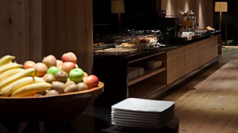 <b>Gloria Residence Taipei Hotel Restaurant</b>. Images powered by <a href="https://iceportal.shijigroup.com/" title="IcePortal" target="_blank">IcePortal</a>.