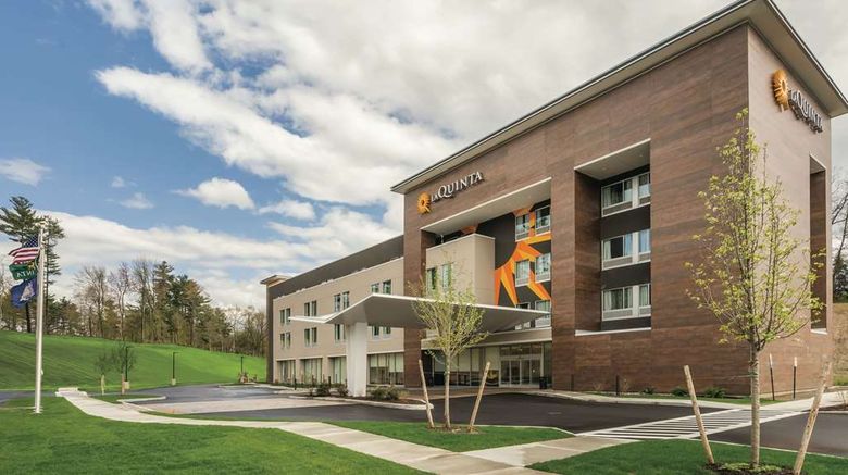 La Quinta Inn  and  Suites Clifton Park Exterior. Images powered by <a href="https://iceportal.shijigroup.com" target="_blank" rel="noopener">Ice Portal</a>.