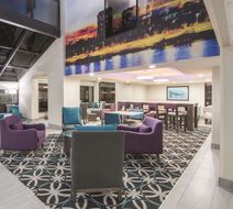 La Quinta Inn & Suites Festus Lobby