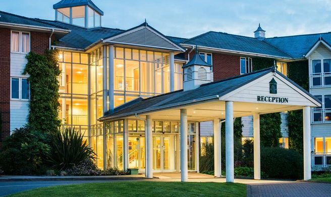 Arden Hotel & Leisure Club Exterior