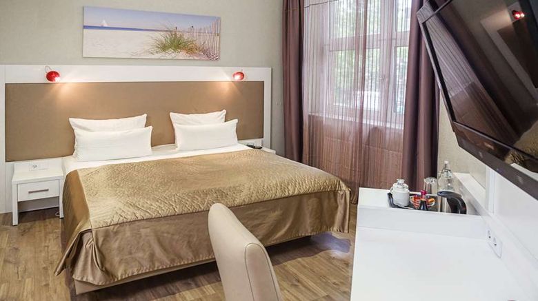 <b>Hotel Domicil Hamburg by Golden Tulip Room</b>. Images powered by <a href="https://iceportal.shijigroup.com/" title="IcePortal" target="_blank">IcePortal</a>.