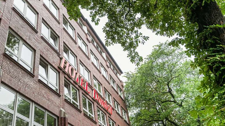 <b>Hotel Domicil Hamburg by Golden Tulip Exterior</b>. Images powered by <a href="https://iceportal.shijigroup.com/" title="IcePortal" target="_blank">IcePortal</a>.