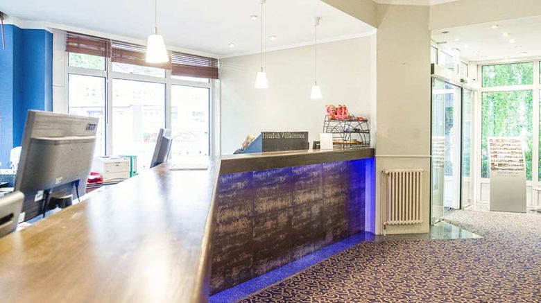 <b>Hotel Domicil Hamburg by Golden Tulip Lobby</b>. Images powered by <a href="https://iceportal.shijigroup.com/" title="IcePortal" target="_blank">IcePortal</a>.