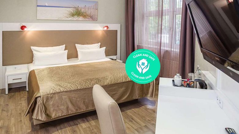 <b>Hotel Domicil Hamburg by Golden Tulip Room</b>. Images powered by <a href="https://iceportal.shijigroup.com/" title="IcePortal" target="_blank">IcePortal</a>.