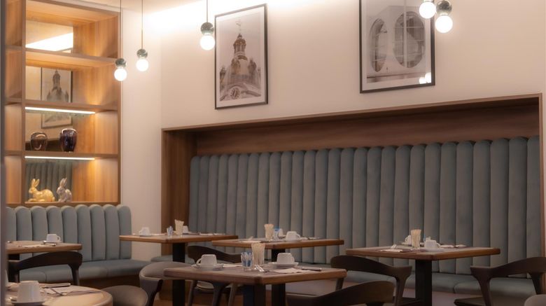 <b>Hotel Bleibtreu Berlin by Golden Tulip Restaurant</b>. Images powered by <a href="https://iceportal.shijigroup.com/" title="IcePortal" target="_blank">IcePortal</a>.