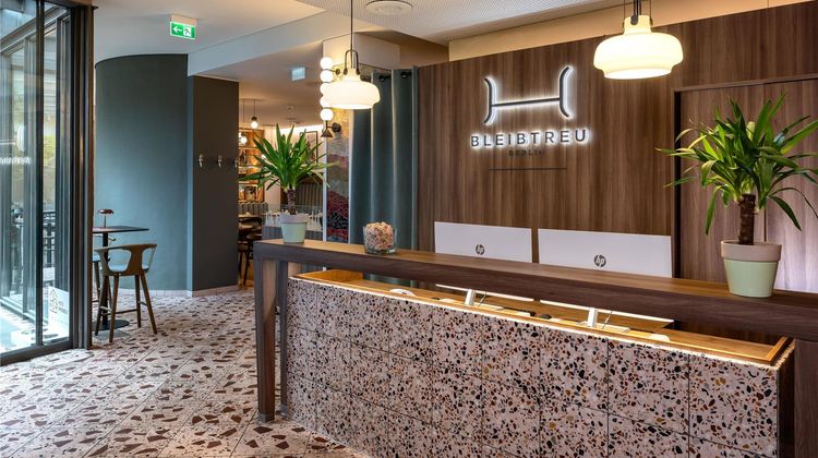 Hotel Bleibtreu Berlin by Golden Tulip Lobby