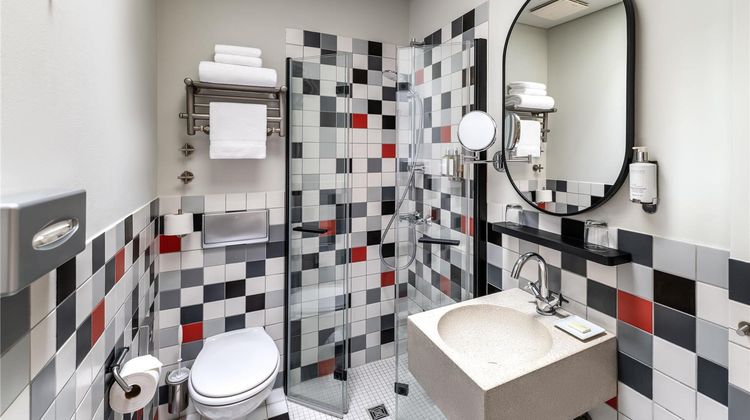 Hotel Bleibtreu Berlin by Golden Tulip Room