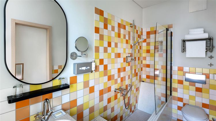 Hotel Bleibtreu Berlin by Golden Tulip Room